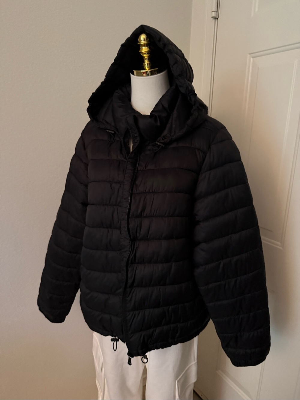 Stylein Black Hooded Quilted Puffer Jacket - woman